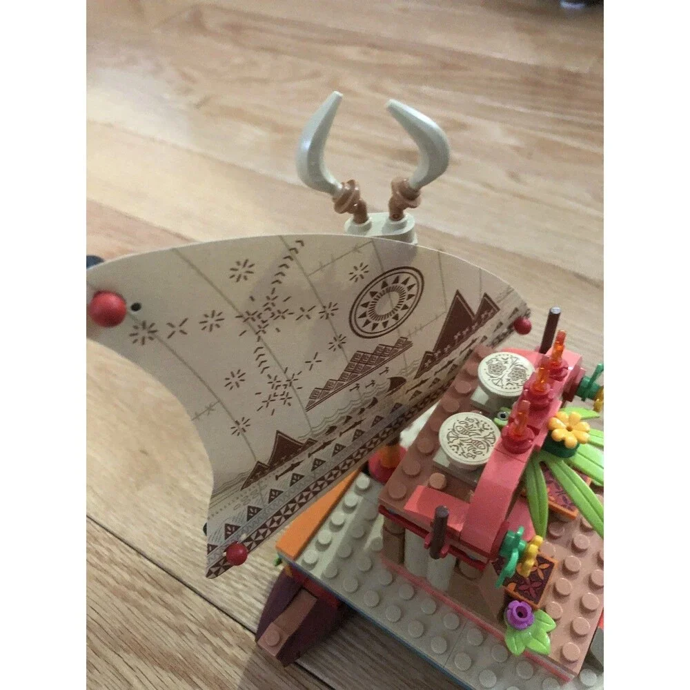 LEGO Disney Princess Moana Wayfinding Boat 43210 Complete‎ w/ manual without Box